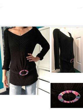 Long black rib-knitted sweater w/integrated belt & its  multicoloured buckle